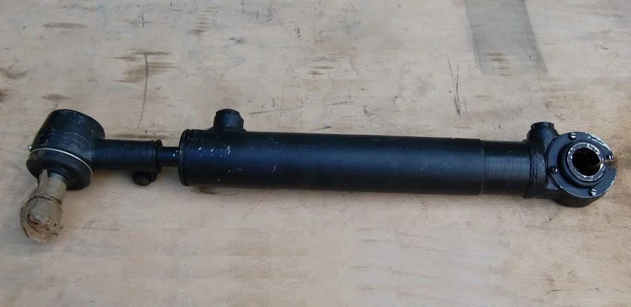 купить Цилиндр гидроусилителя Зубренок (без наконечника)